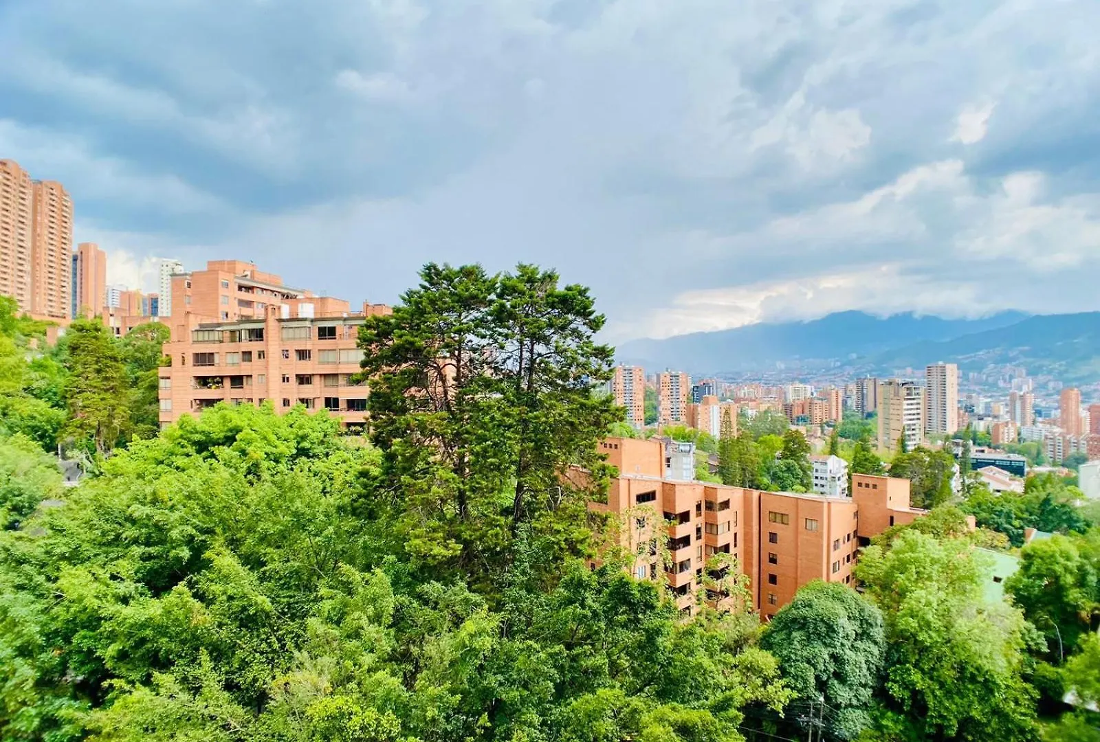 Lovely Private Apto In Poblado Medellin Apartment