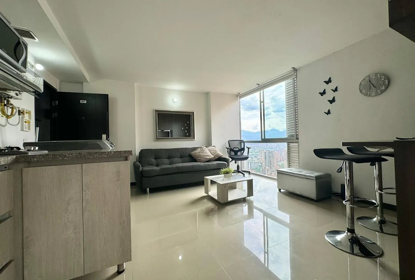 Apartment Lovely Private Apto In Poblado Medellin